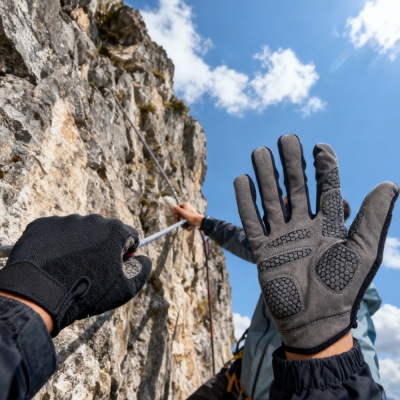Durable Hiking Gloves with Reinforced Palm & Thumb